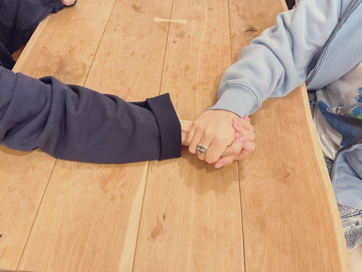 If🎲いれいす tweet media