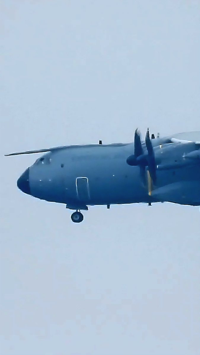 LebanonJets's tweet photo. #Spain AirForce A400M T.23-04 #3532C2 into #Beirut from Zaragoza as #AME3142 being the 3rd "AirMil" A400 of the month. Same airframe prev #UNIFIL trips were in 2023- Nov20 & Oct26
@Web_AME https://t.co/KTAPux3u0u