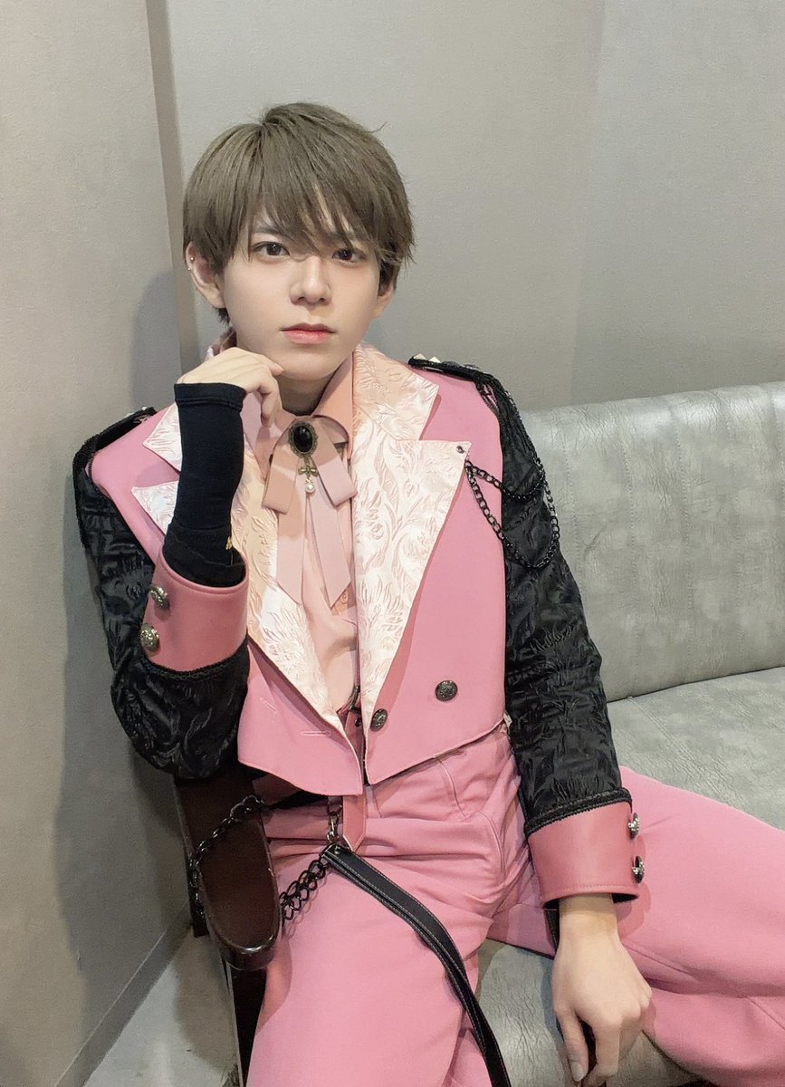 太郎 / FEEQUE tweet media