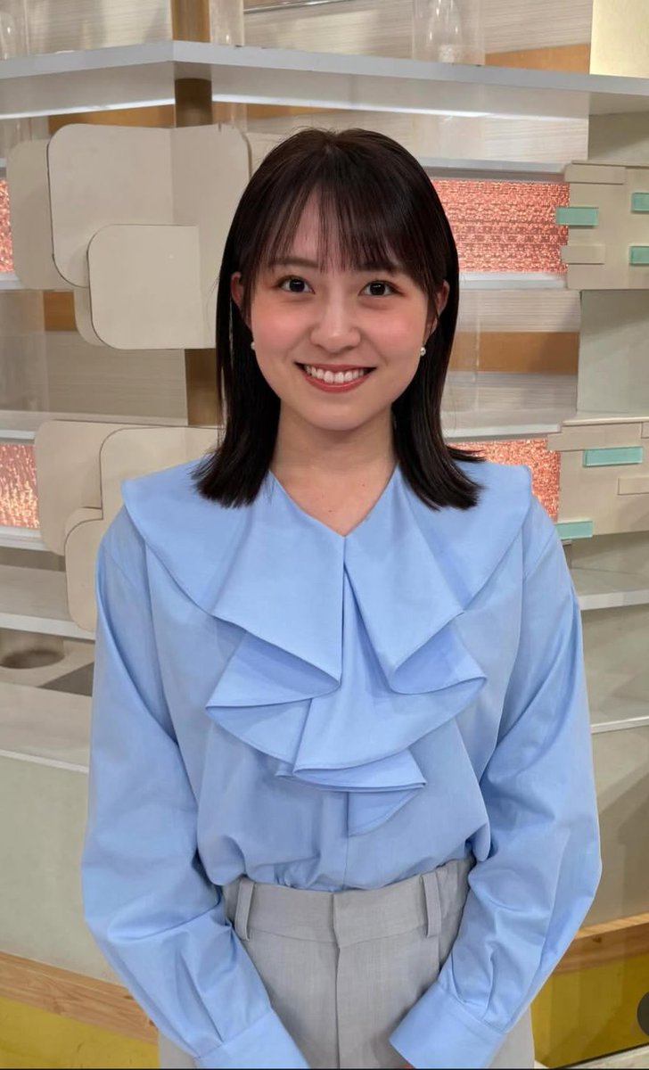 青みやまんは爽やかな春の風のようだ! #三山賀子 #みやまん #みやまんブルー #ミヤパン #グッドモーニング #衣装更新 #テレビ朝日アナウンサー