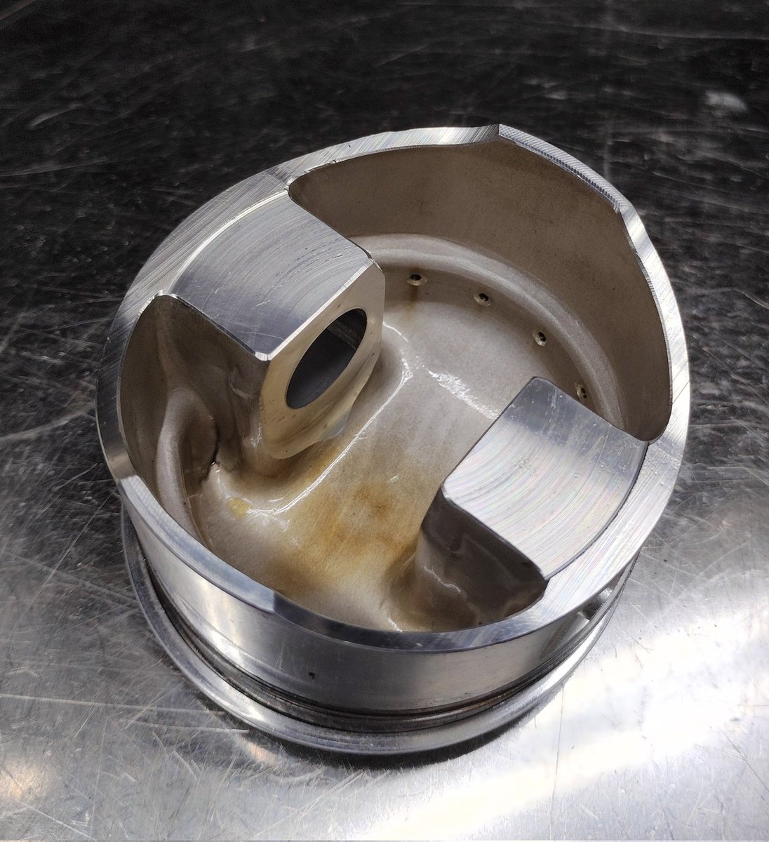 SUS441-engine tweet media