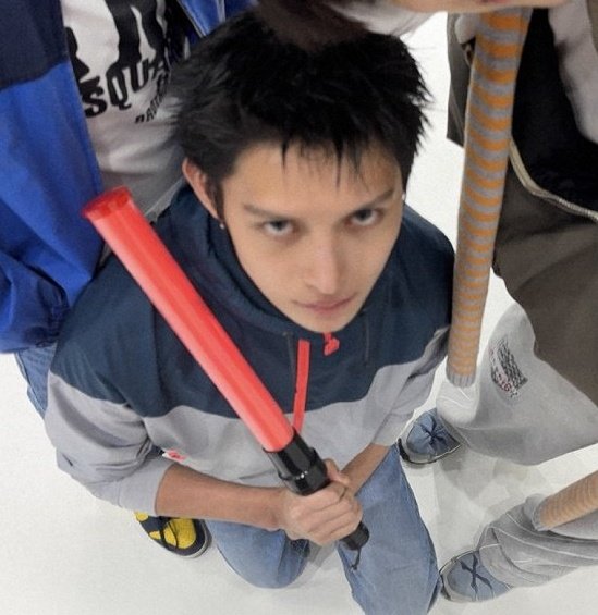 wonyoung hadid tweet media