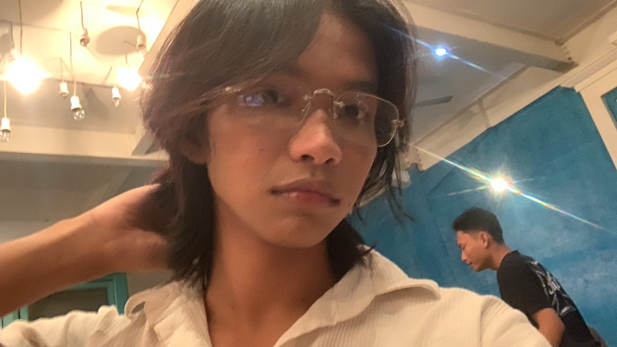 theo 🇵🇸 tweet media