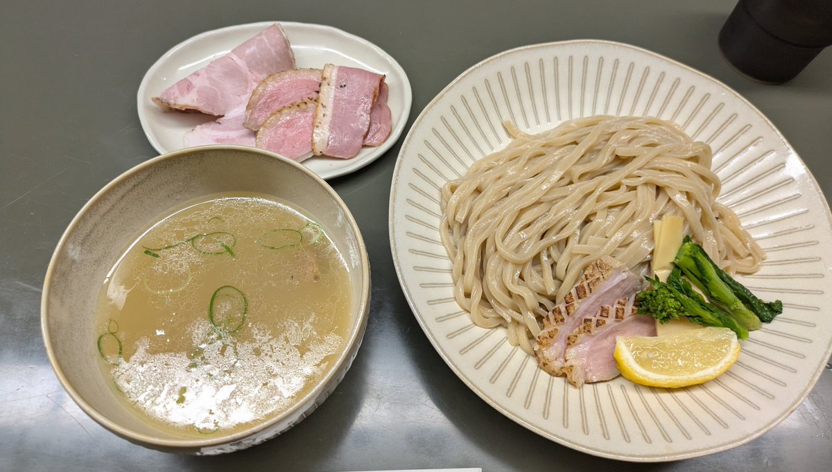 ちびかよ tweet media