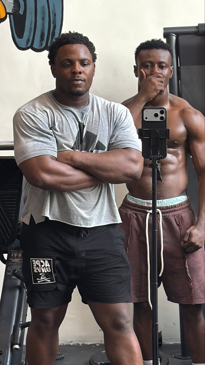 👑Crown tweet media