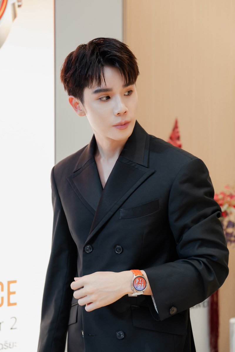 Huawei Mobile TH tweet media