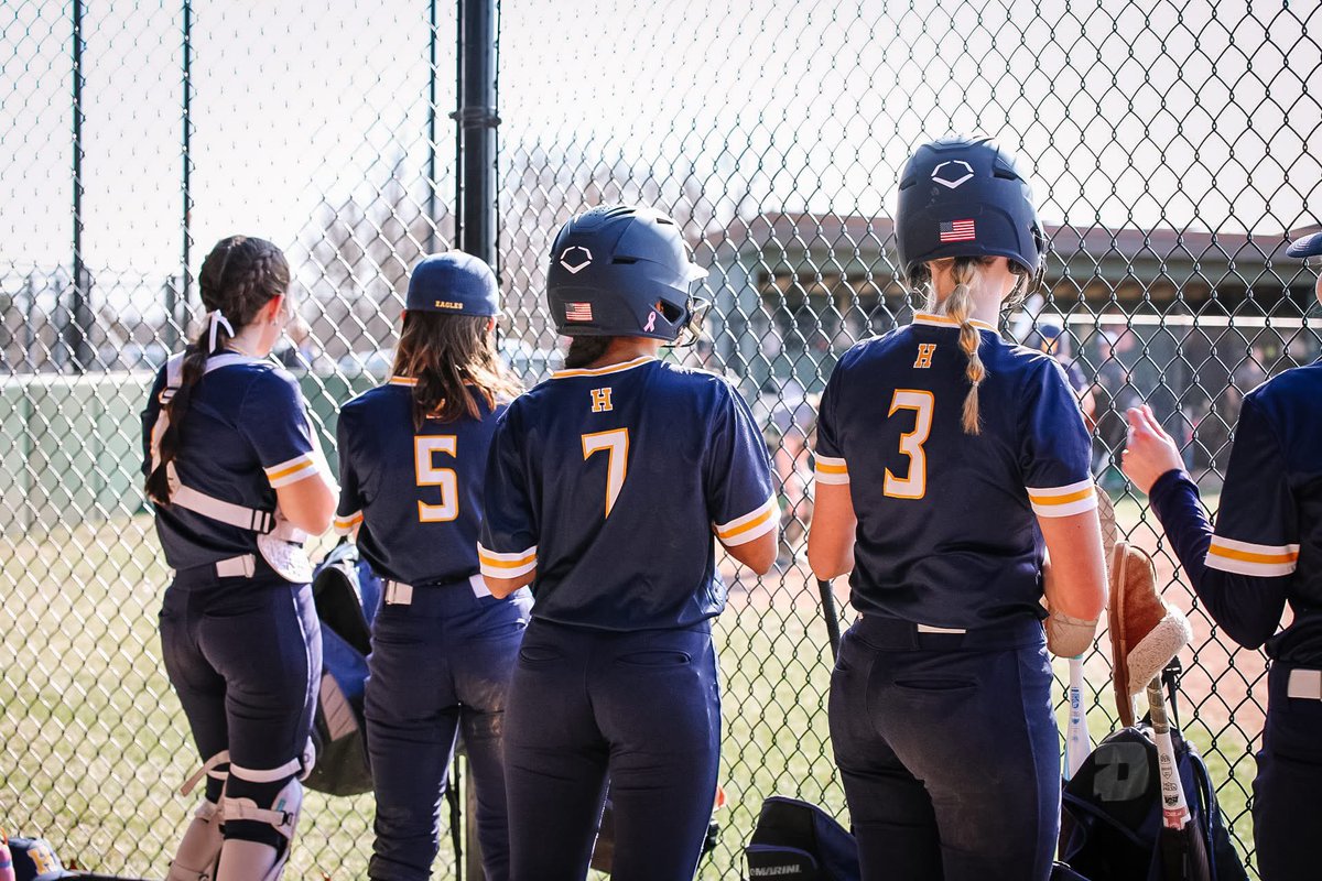 Hartland Softball tweet media