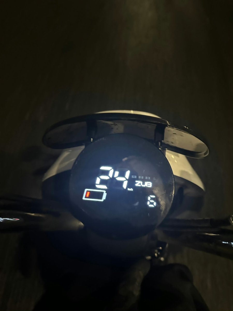 뀨뱀이 tweet media