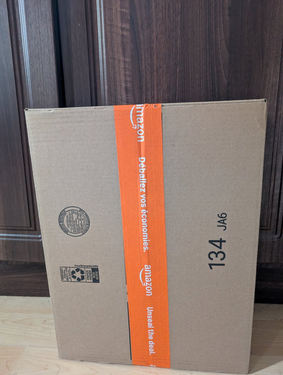 AuroraVioletX's tweet photo. Love waking up to sub funded gifts at my door step 💁🏼‍♀️ good morning to me! https://t.co/1wNTzY3jA5
