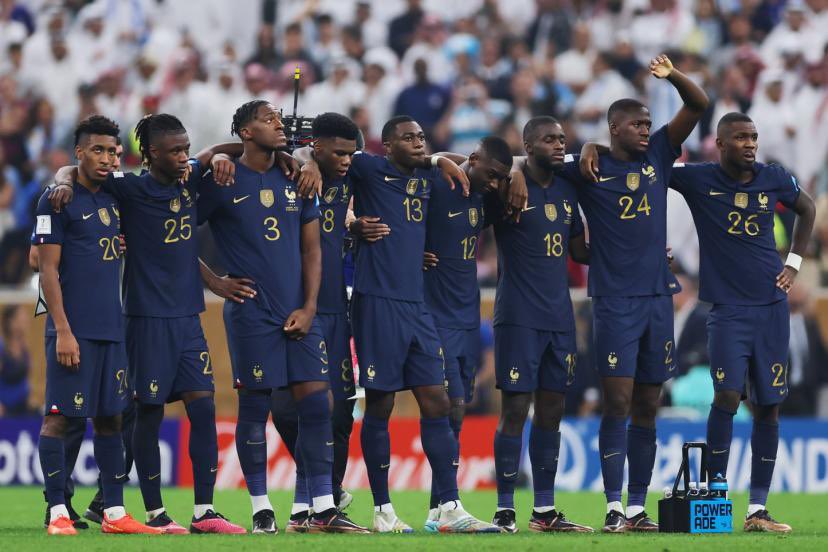 Le Goldenretriever tweet media