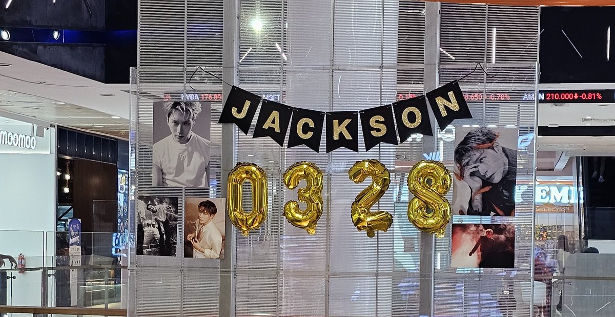 pinkchocowings's tweet photo. thank you @SingaporeJackys for the #JacksonWang birthday event! 🎂🫶 https://t.co/Wtql6a3LRX