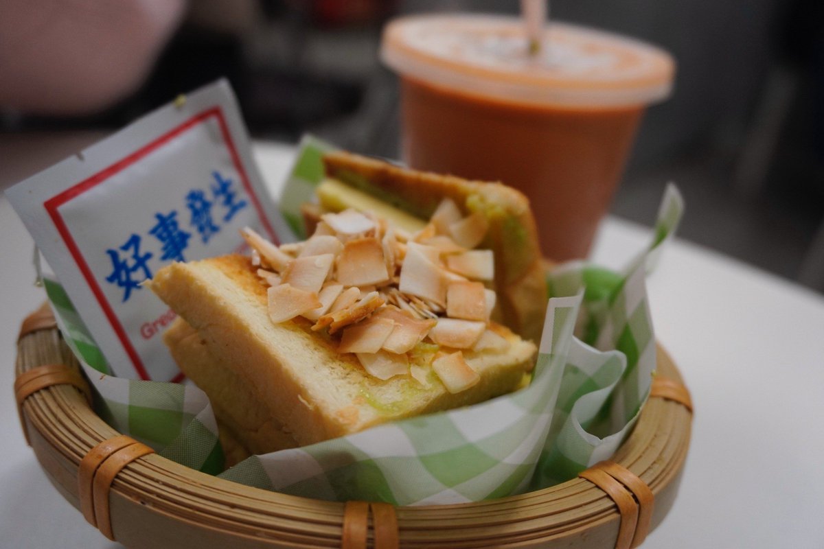 Molly Clark 🧸 tweet media