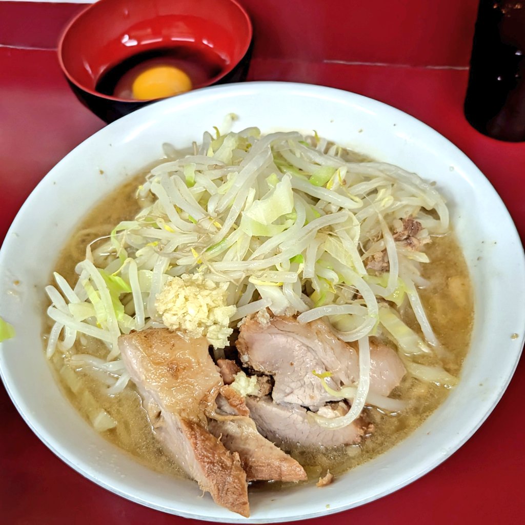 ぴこぴこん tweet media