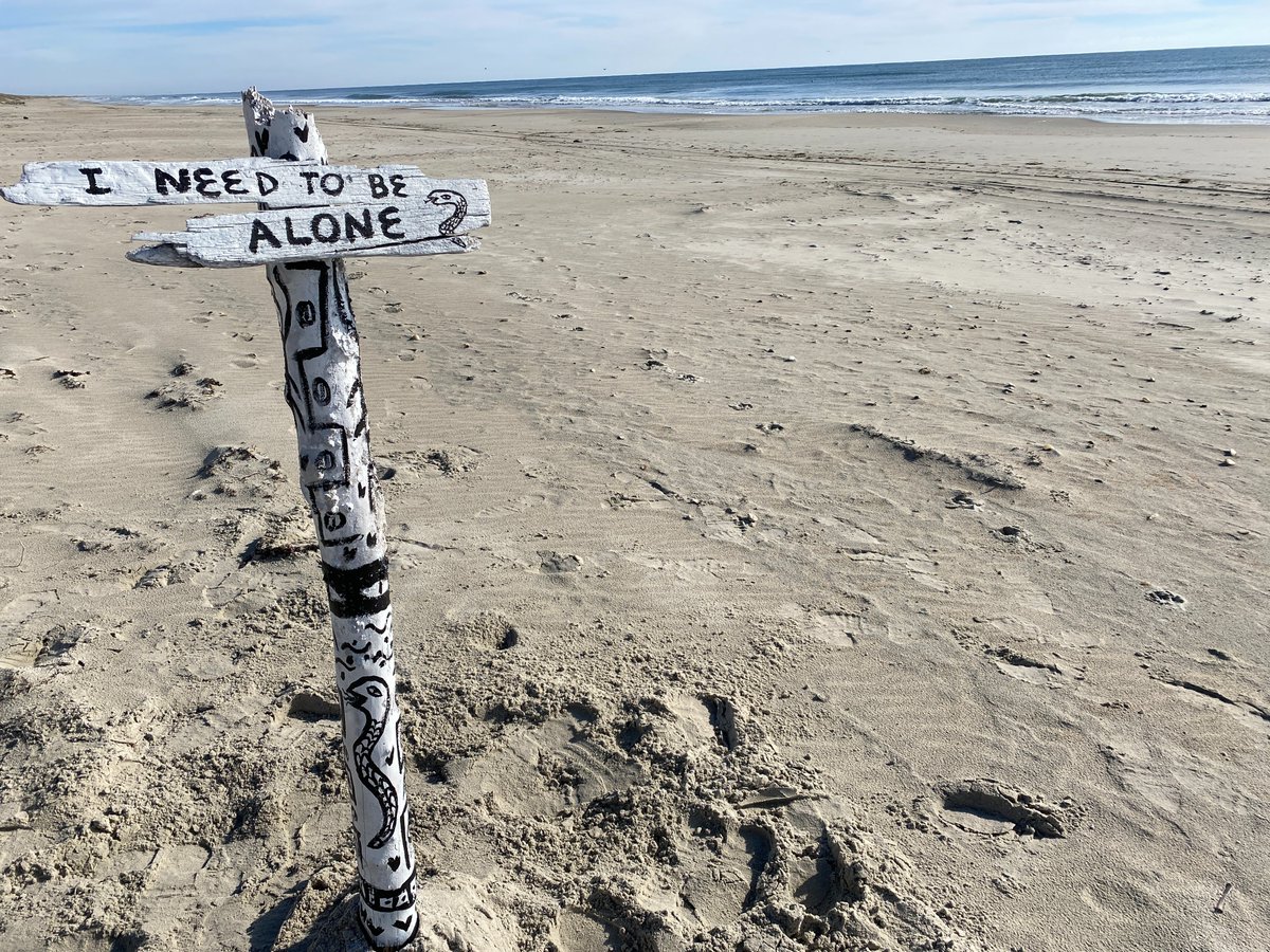 stevexoh's tweet photo. In the latest episode of Creative Adventures - An Accidental Podcast, I tell the story of feeling very alone on a remote island and how making this improvised bit of art connected me with an entire community.

Listen @ https://t.co/OgbTdZhVub or on podcast players.
#podcast https://t.co/OgnReleBMi