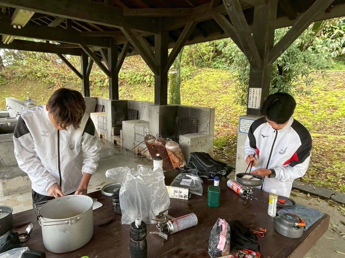 Oucc24's tweet photo. 春合宿3日目でした！
今日は3日目にして初の快晴☀️
各班様々な場所に行きました！
明日は春合宿最終日、、！全員無事に走りきることができるようにします！ https://t.co/XpQXsbfwus