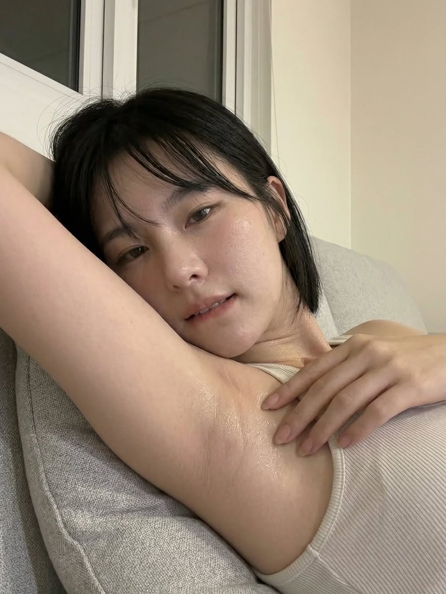 ハロへそ tweet media