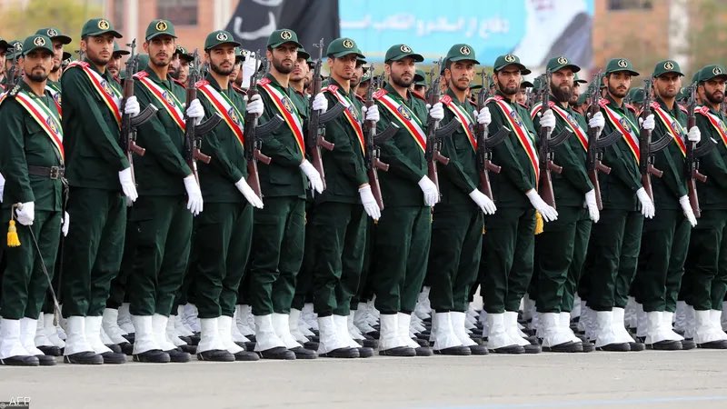 عاجل: تقارير إيرانية تزعم خفض الحرس الثوري الحد الأدنى لعمر المتطوعين إلى 12 عاماً — تحقق ومخاوف حقوقية