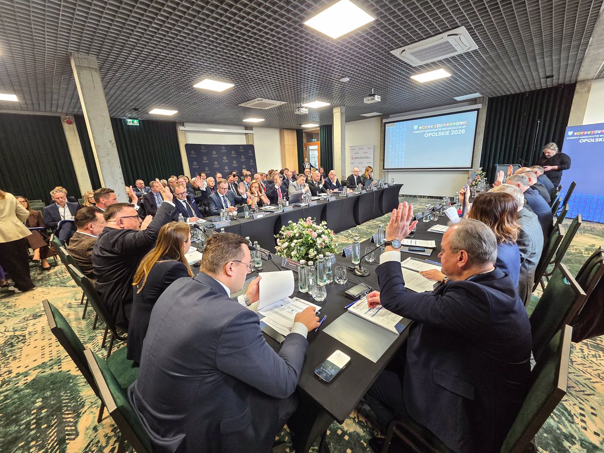 Adam Struzik tweet media