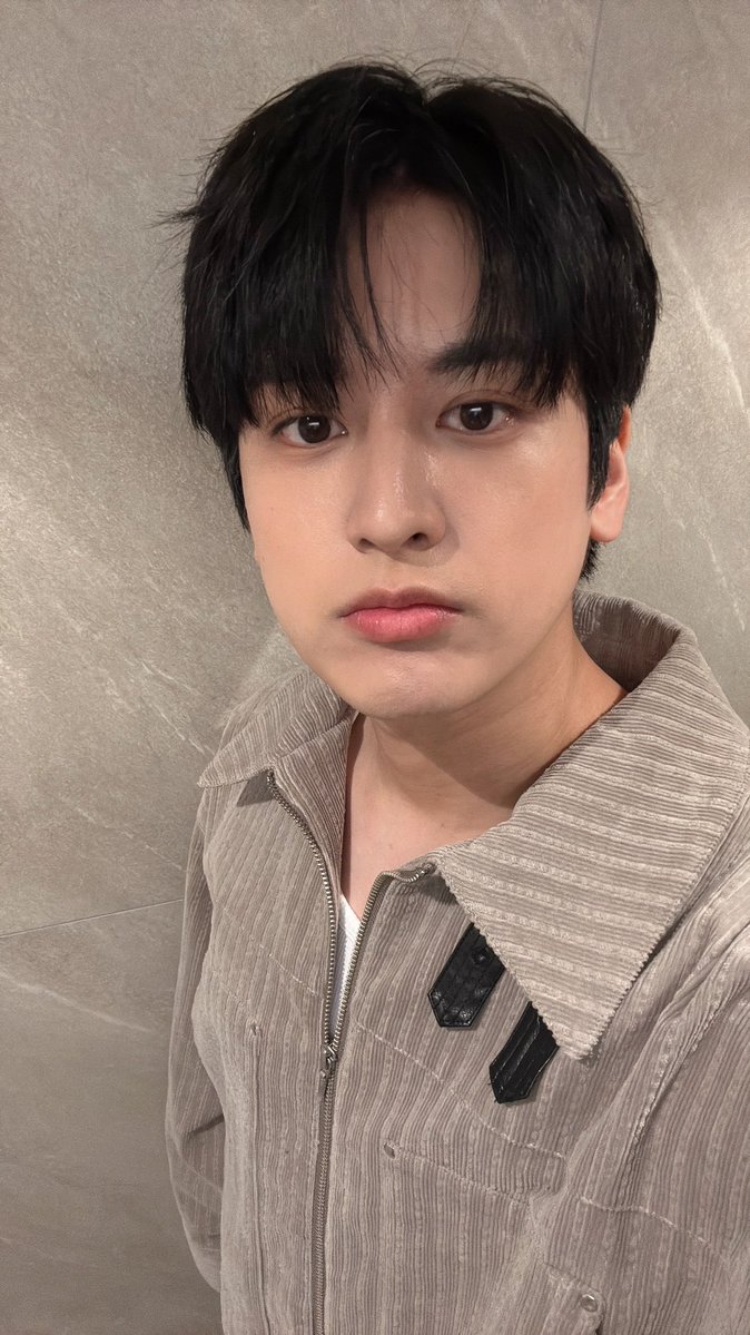 𝚁𝚑𝚎 ¹³¹ 🆔 tweet media