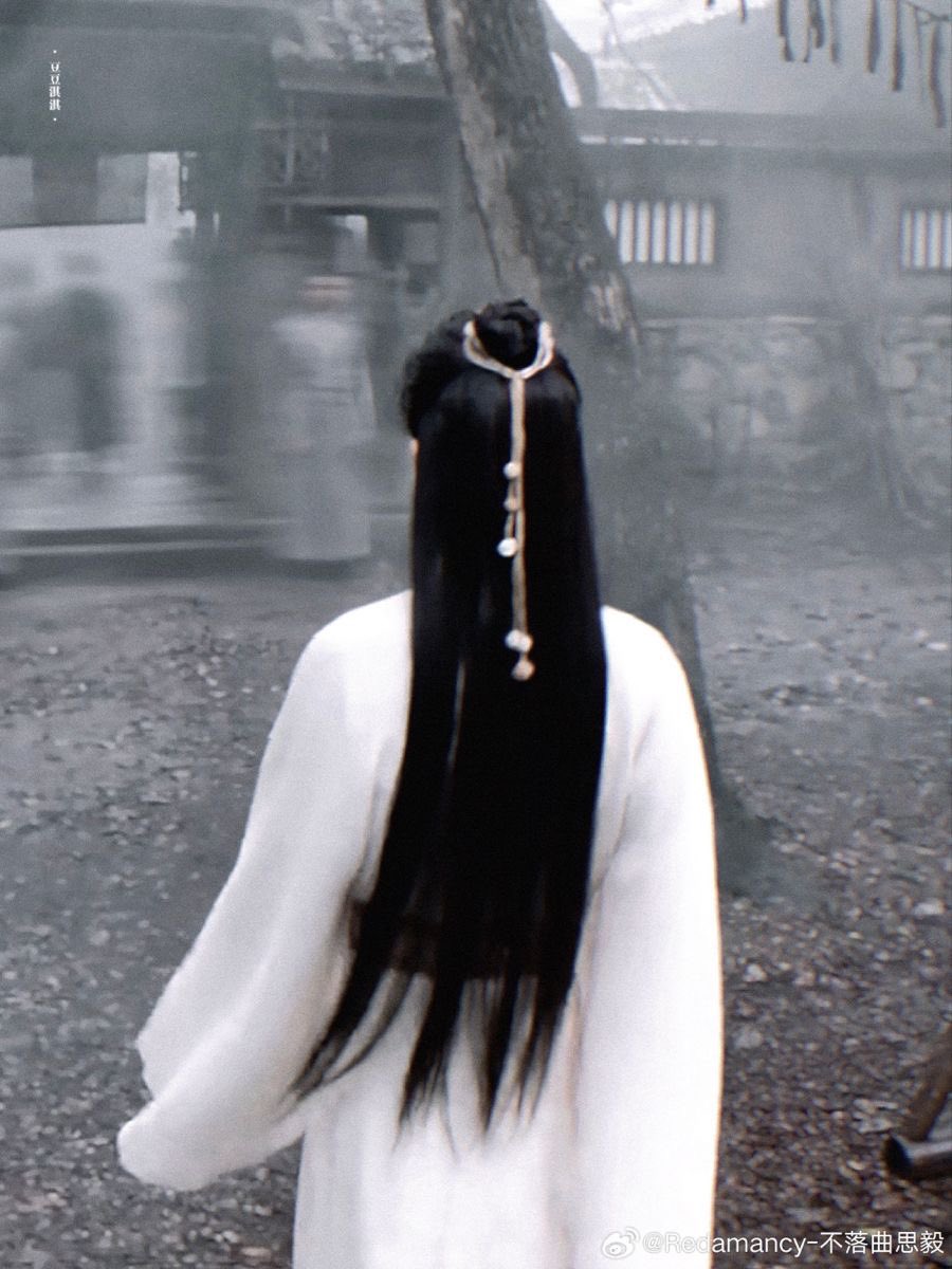 ยังคงติดอยู่ในฤดูกาลที่บัวดอกนั้นเบ่งบาน 🪷