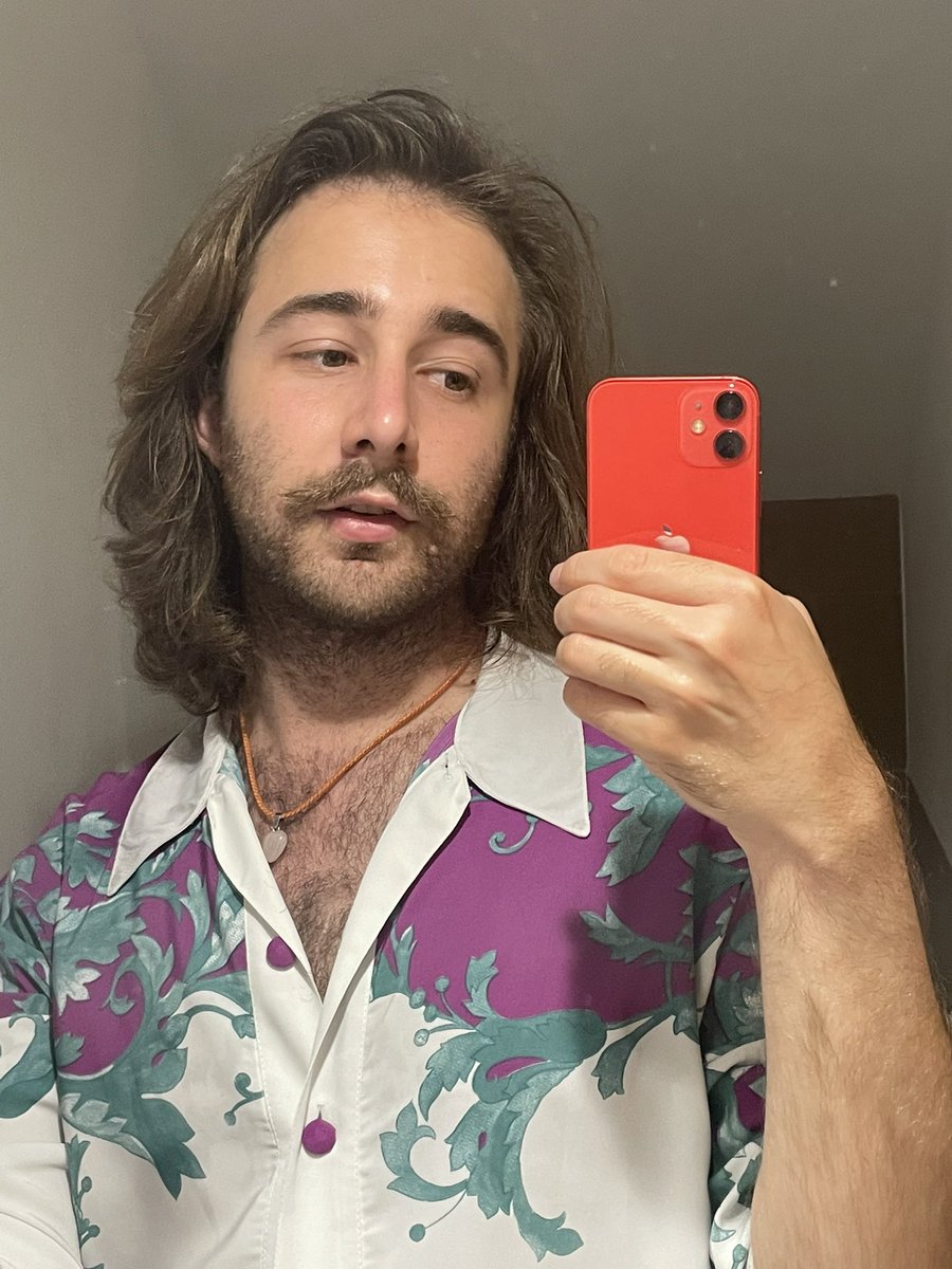 Arturo (travestismo y cuplé) tweet media