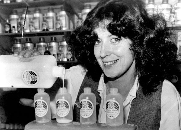 1976 Live tweet media