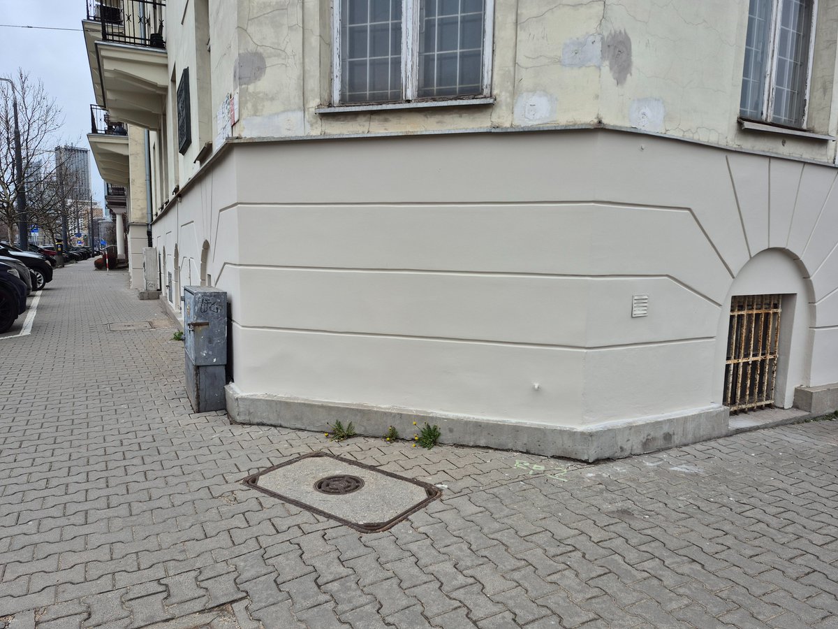 Outskirts 🔴 tweet media