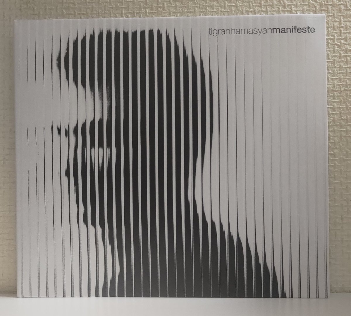 c_camphora's tweet photo. 今宵の一枚
TIGRAN HAMASYAN / Manifeste https://t.co/1ttI1XSagd