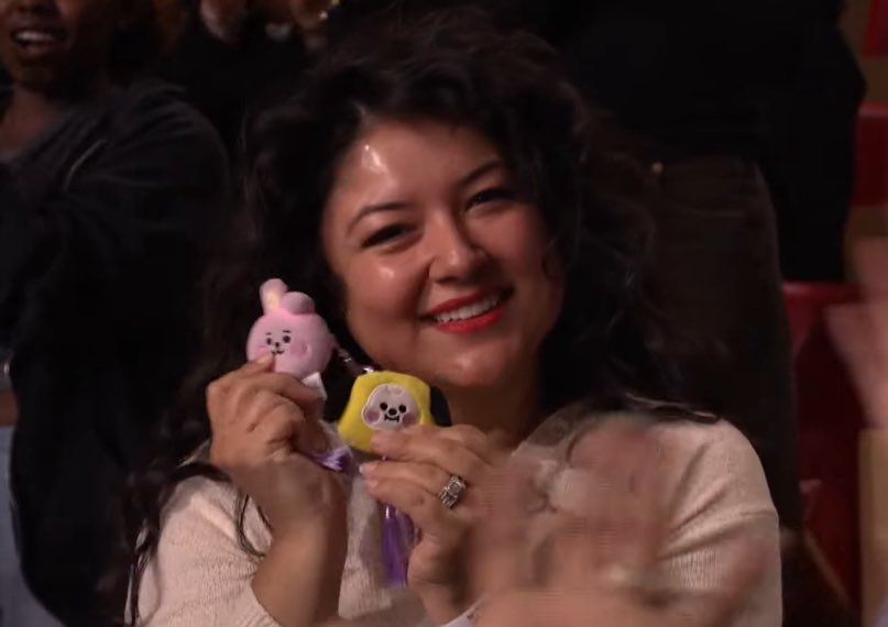 dollie MUSE 🪭 - seeing bts!! tweet media