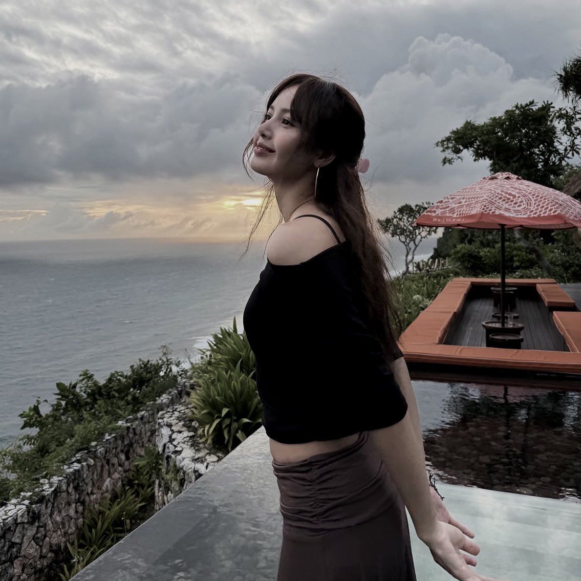 ria ✮⋆˙ tweet media