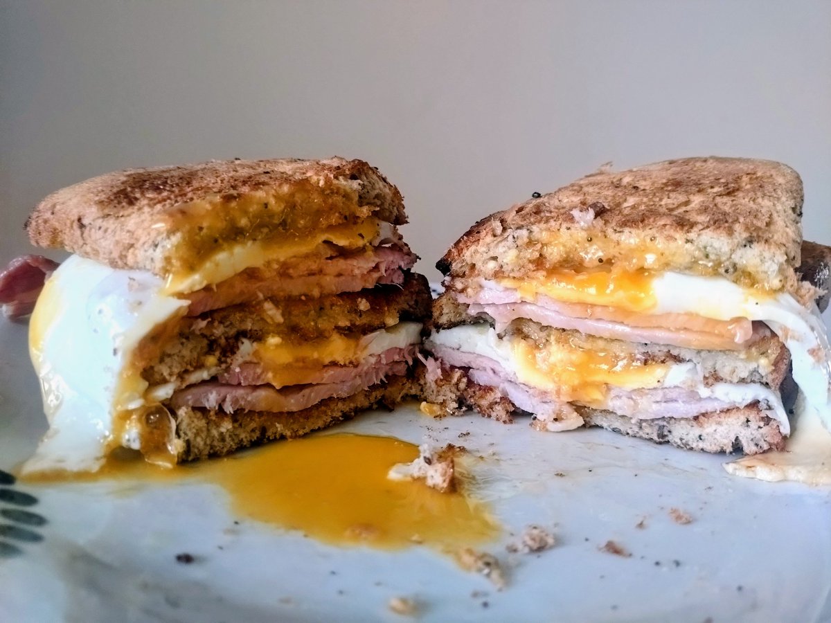 𝐖𝐮𝐫𝐳𝐞𝐥 (𝐒𝐢𝐥𝐥𝐢𝐮𝐬 𝐒𝐨𝐝𝐮𝐬) tweet media