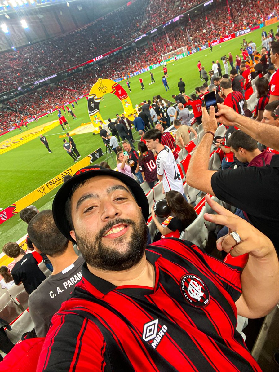 E TU LEGOU, O SANGUE FORTE, E QUE TEM RAÇA E NÃO TEME A PRÓPRIA MORTE! 

Parabéns <a href="/AthleticoPR/">Athletico Paranaense</a> , estaremos juntos do berço ao túmulo. TE AMO! ❤️