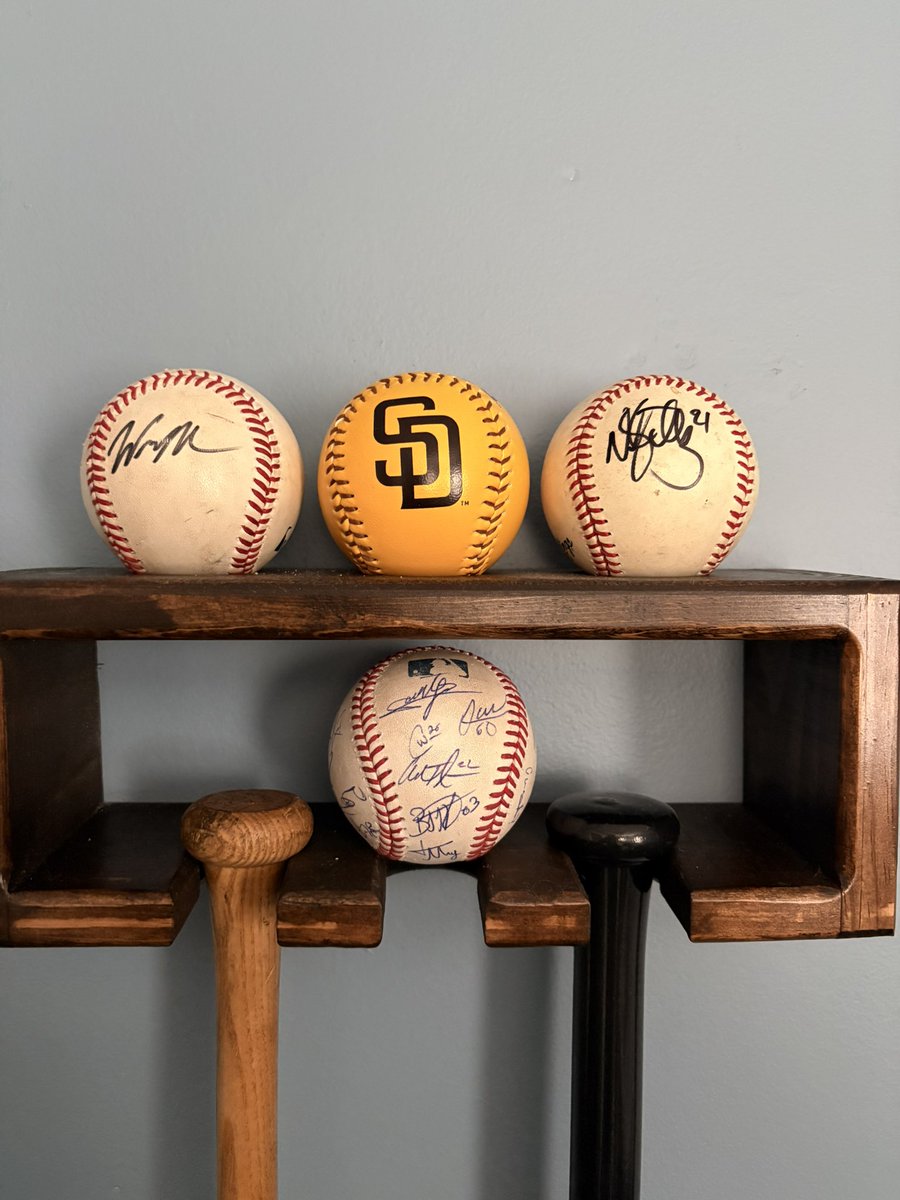 Padres Peddler tweet media