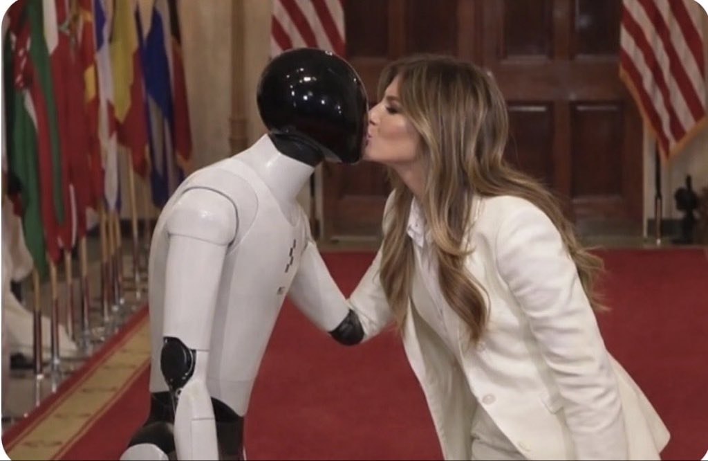 Stormtrooper 🔶BNB🔶 tweet media