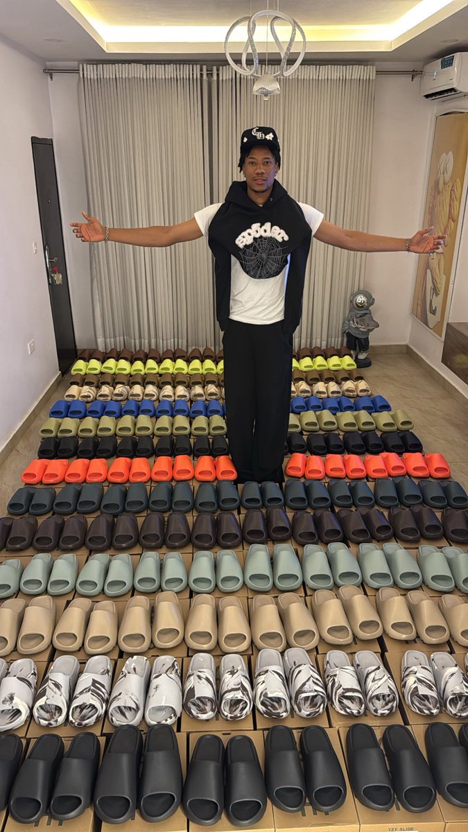 yegrandson's tweet photo. It all started with 15 pairs in my bedroom … https://t.co/4neDNNPIso