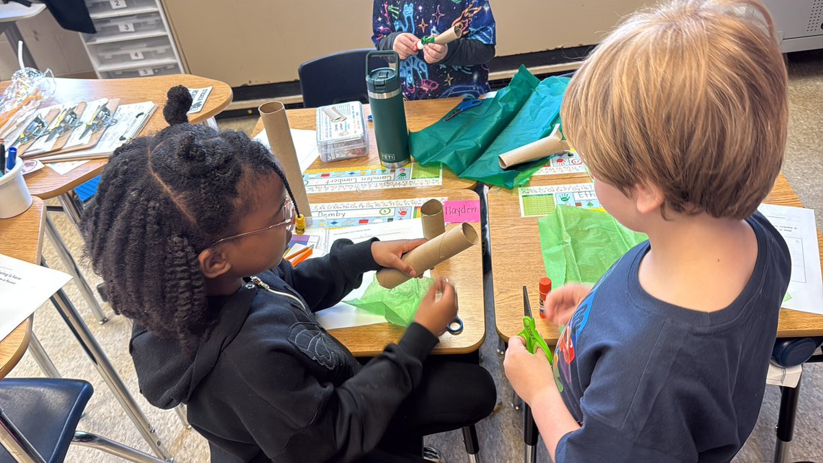 SevernESAACPS's tweet photo. Creating habitats in 1st grade https://t.co/axCRC82mQ3