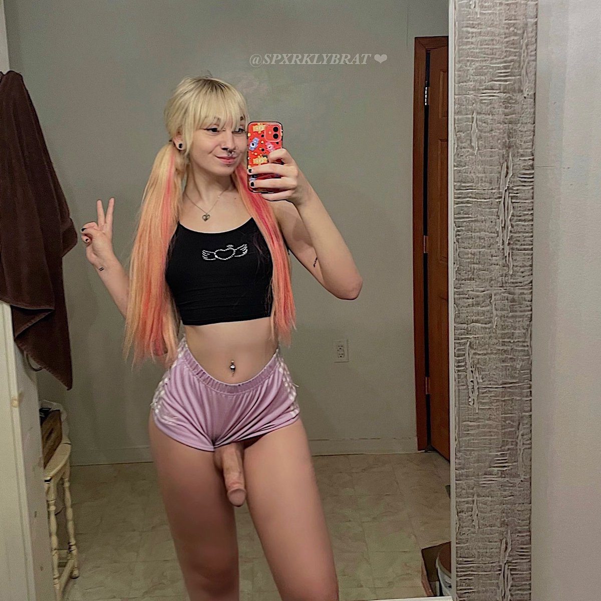 aurora skye ! ♡ tweet media