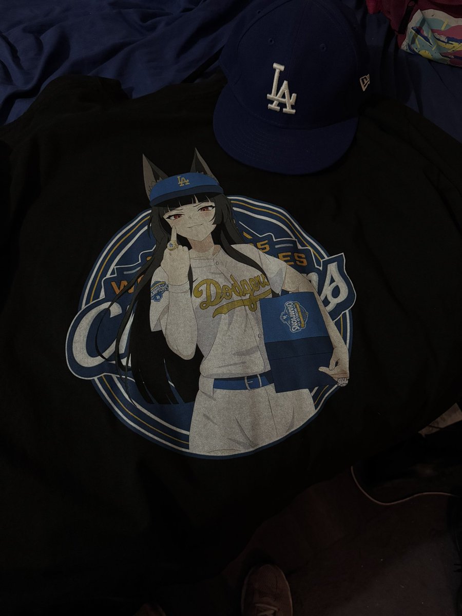 bleedbluebabe's tweet photo. Happy Opening Day @Dodgers  LFG!!

#itfdb #dodgers #losangelesdodgers https://t.co/JkDRL98E33