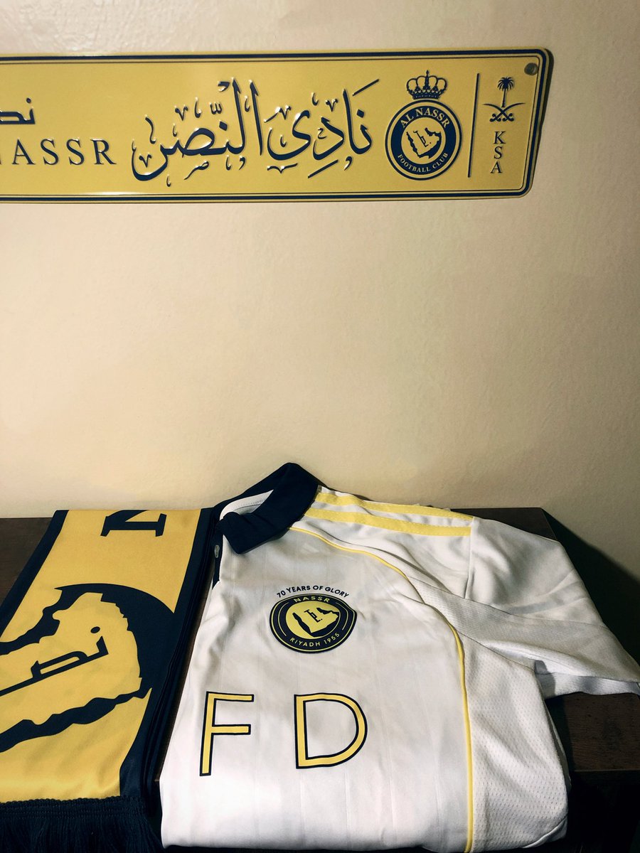 أوغست tweet media