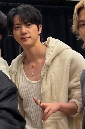 marilu 🪭 tweet media