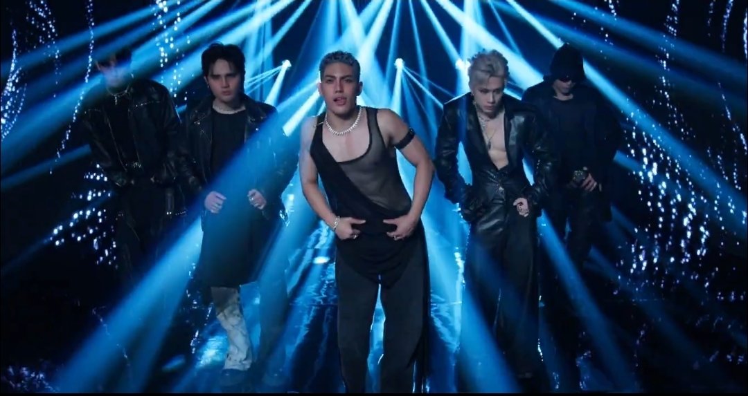 ꫀ ꪑ ꠹ ꪖ ꪗ 🍭☀️ | 𝙰'𝚃𝙸𝙽𝚍𝚎𝚛𝚊 | ₜₚ⁰⁰⁹ 🐾 tweet media