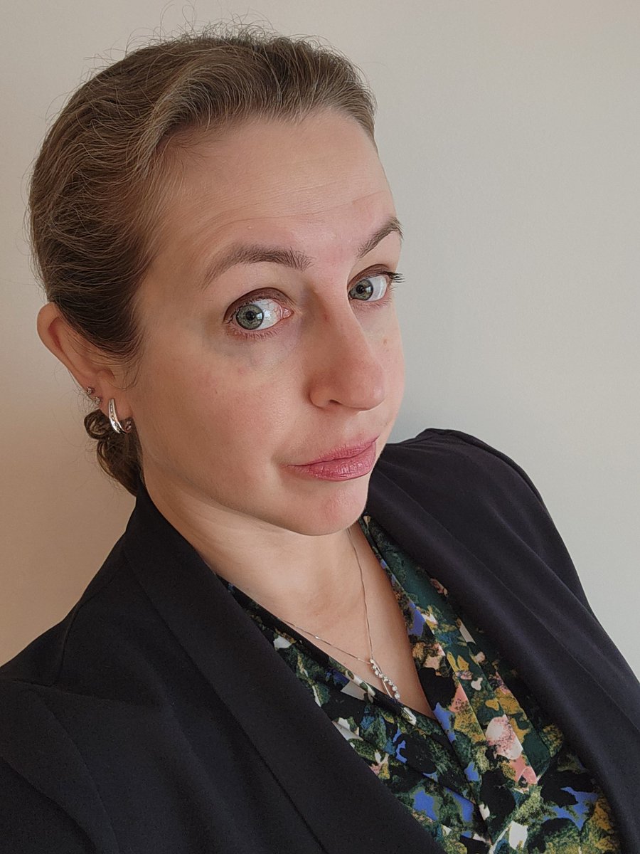 Thea Landen, Smutty Author of Romance tweet media