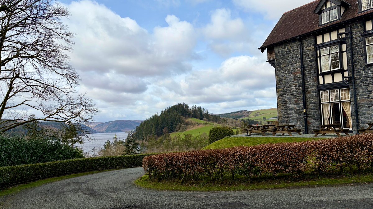 𝐊𝐨𝐡 𝐒𝐚𝐦𝐮𝐢 𝐚𝐧𝐝 𝐁𝐞𝐲𝐨𝐧𝐝 tweet media