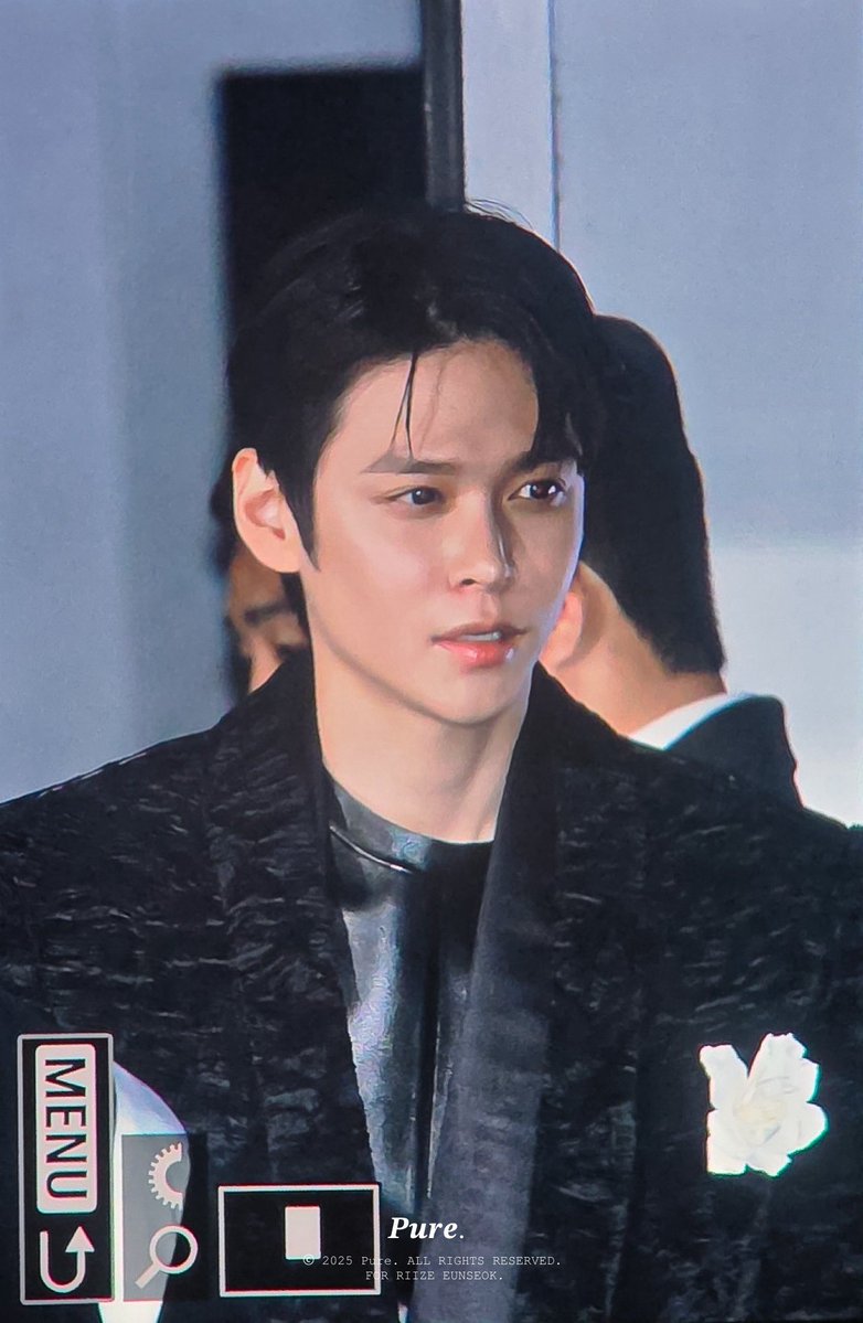 𝗣𝘂𝗿𝗲. tweet media