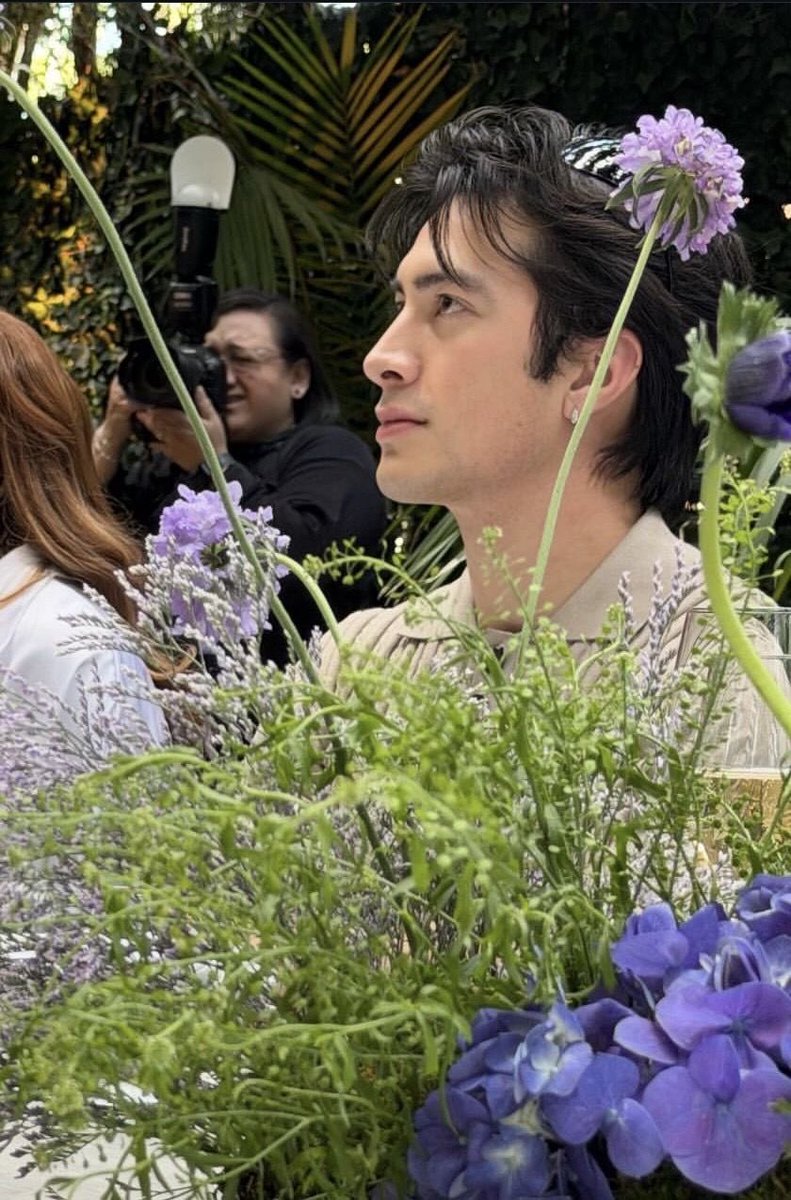 Shᥲᥒᥱ tweet media