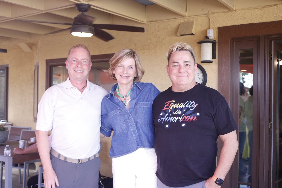 Susie Lee tweet media