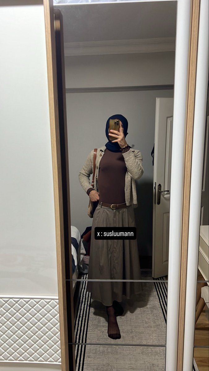 süslüümannn tweet media