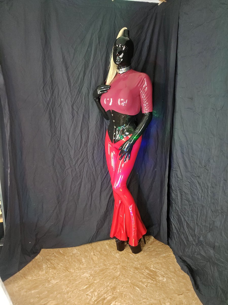 gumperlatexdoll tweet media