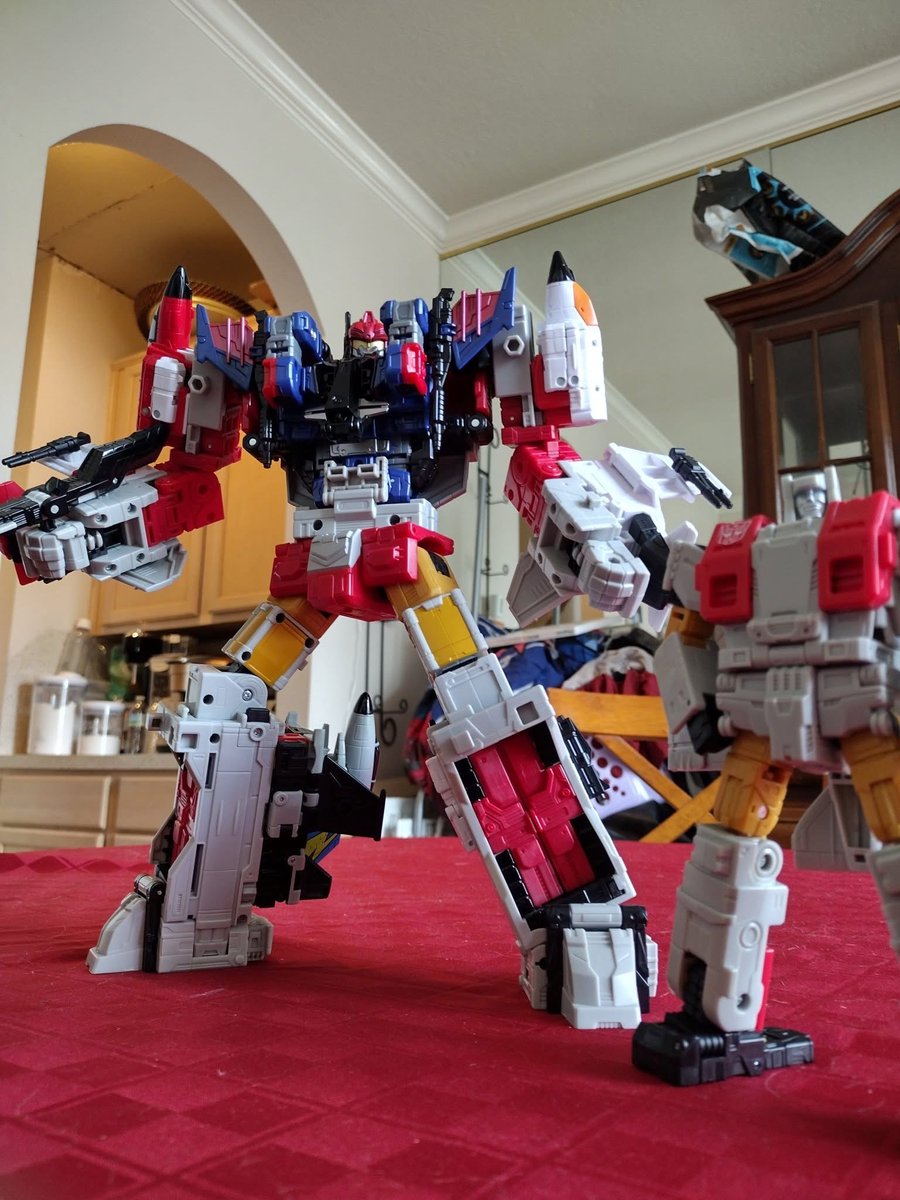 Tformers.com tweet media