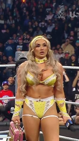 ⌚️🩷 𝒯𝒾𝒻𝒻𝒶𝓃𝓎 𝒮𝓉𝓇𝒶𝓉𝓉ℴ𝓃🩷⌚️ tweet media